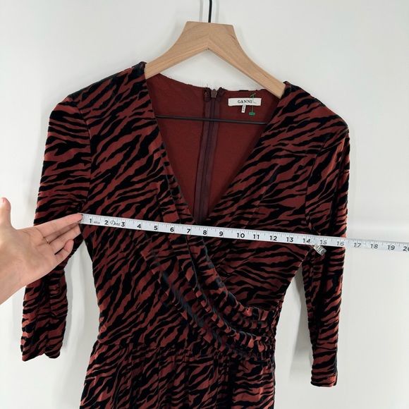 GANNI Adrian Velvet Zebra Print Peplum Dress Size 4 - Picture 8 of 10